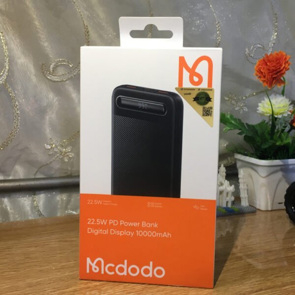 ⁦باور بانك مكدودو 10000mAh بشاشة رقمية⁩ - الصورة ⁦3⁩